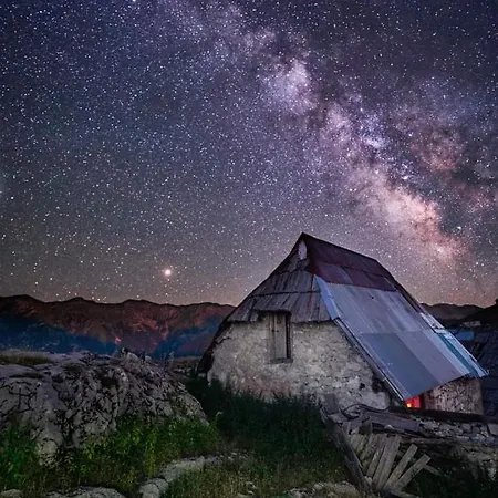 Letnja Basta Konukevi Gornji Lukomir