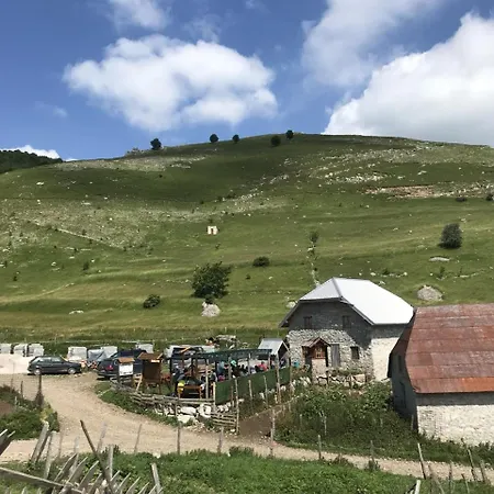 Konukevi Letnja Basta Gornji Lukomir